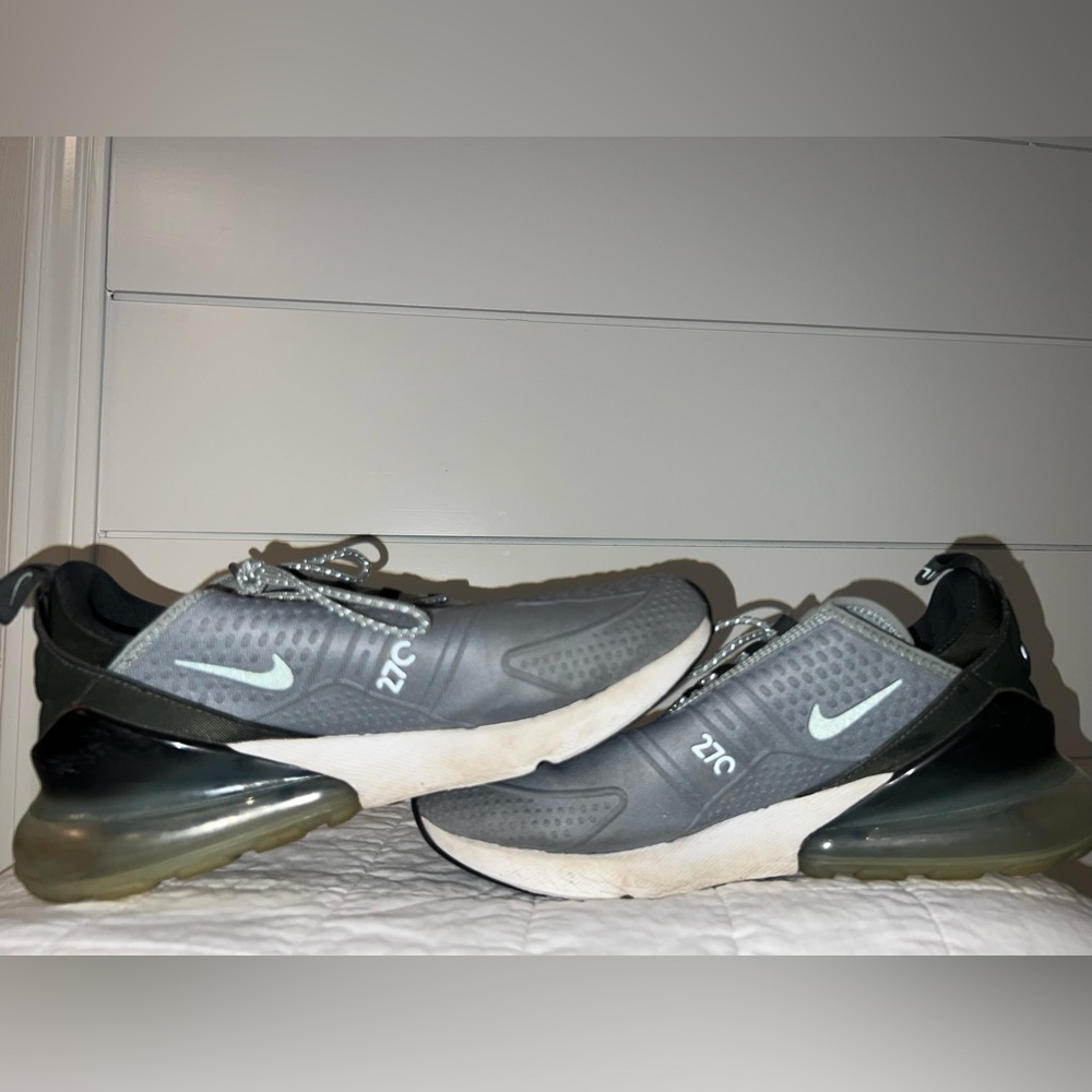 NIKE 270 AIRMAX